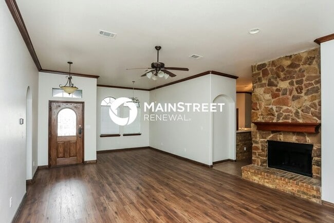 Photo - 3 Bedroom Pet-Friendly Home in ALVARADO, TX with Main Street Renewal