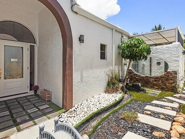 Photo - 6590 Fountains Cir