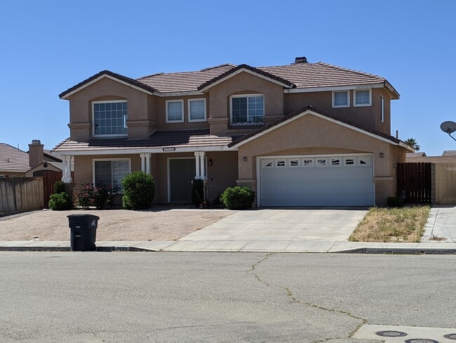 Building Photo - 3558 Glenridge Ave