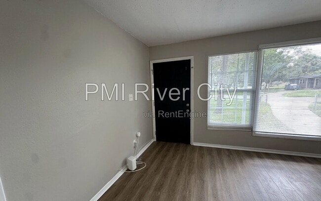 Photo - 4805 Portsmouth Ave