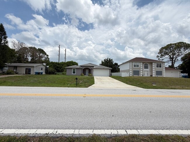 Photo - BEAUTIFUL 4 BEDROOM/2 BATH HOME!!!