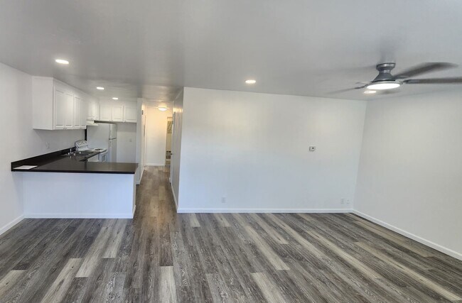 Photo - 39126 Sundale Dr Unit D