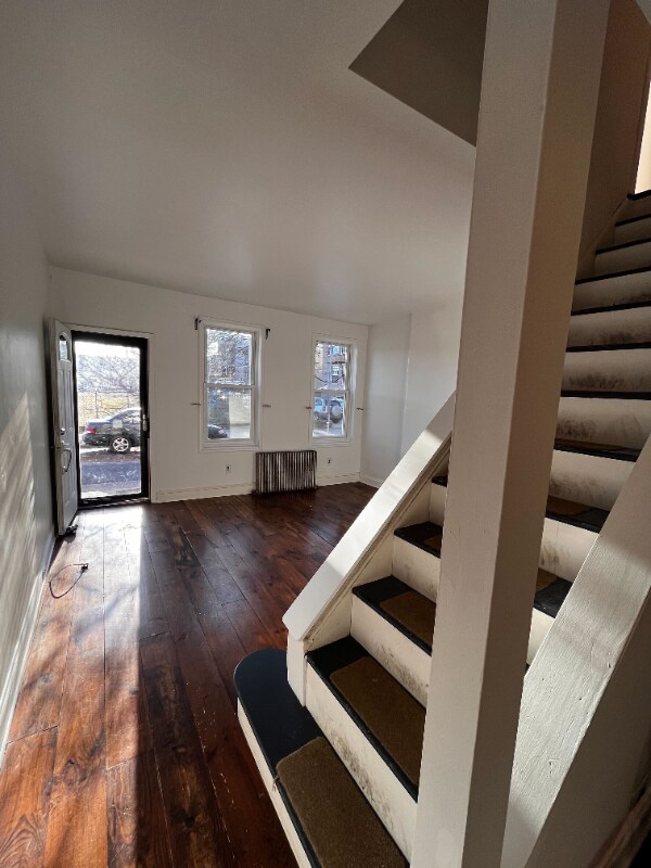 Photo - 1339 Earl St