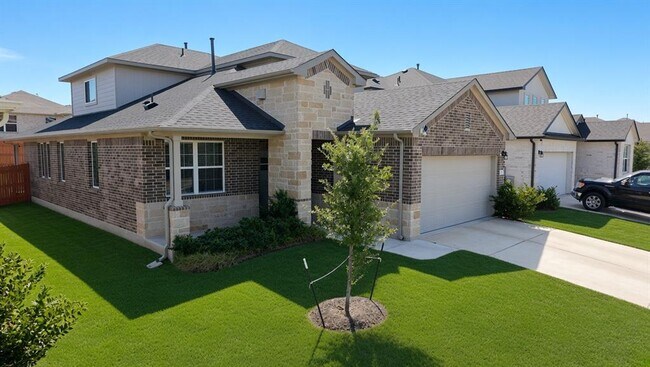 Photo - 129 Saide St
