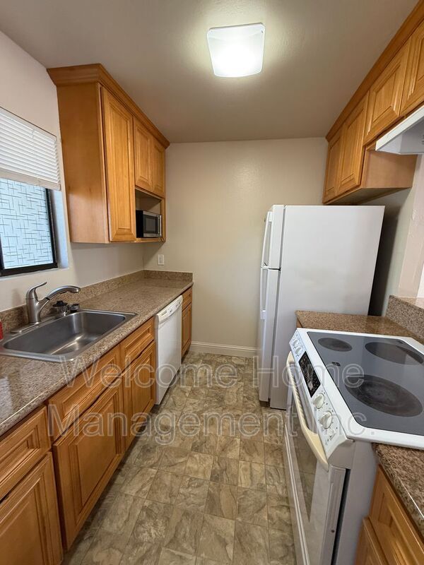 Photo - 1611 Alvarado Ave