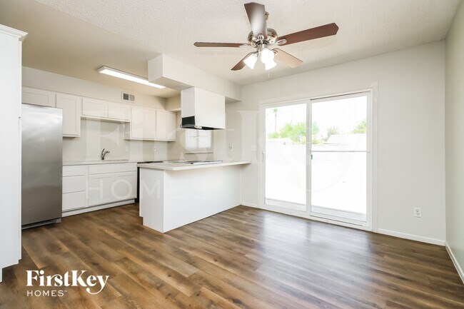 Photo - 5756 W Cortez St