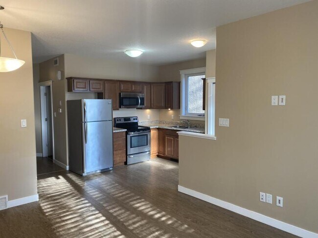 Photo - 2 bedroom in Regina SK S4N 3A8