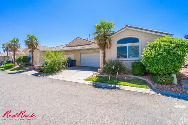 Building Photo - Five Bedroom Townhome With a Walkout Basem...