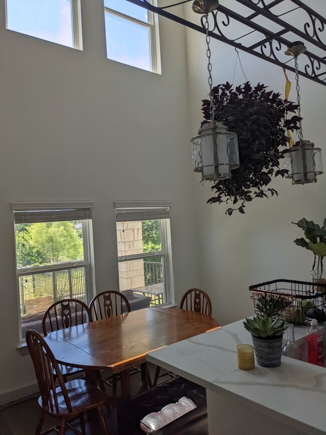 2105 Tiger Trail