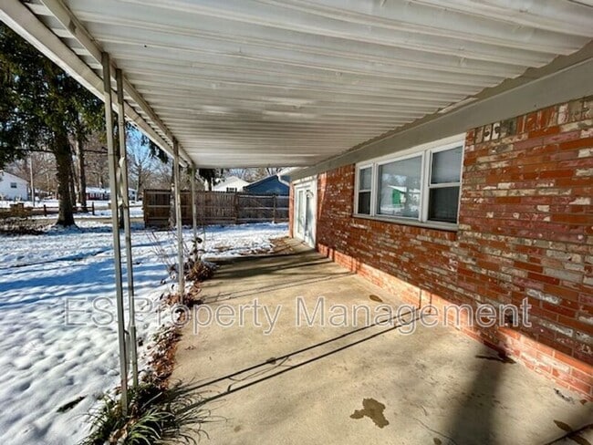 Photo - 6740 Doris Dr