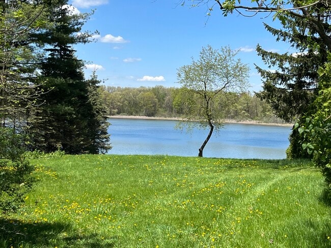 Photo - 1583 highland park dr Unit C