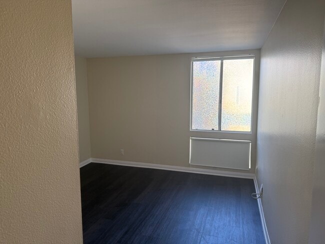 Dormitorio 2 - 9920 Jordan Ave Unidad 7