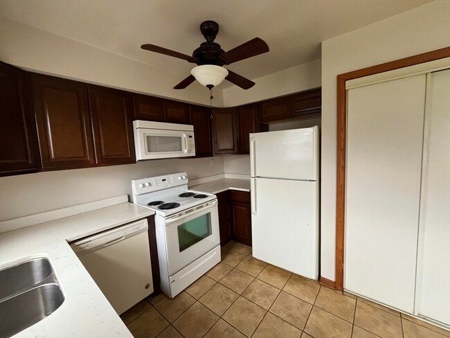 Photo - 8142 W Howard Ave