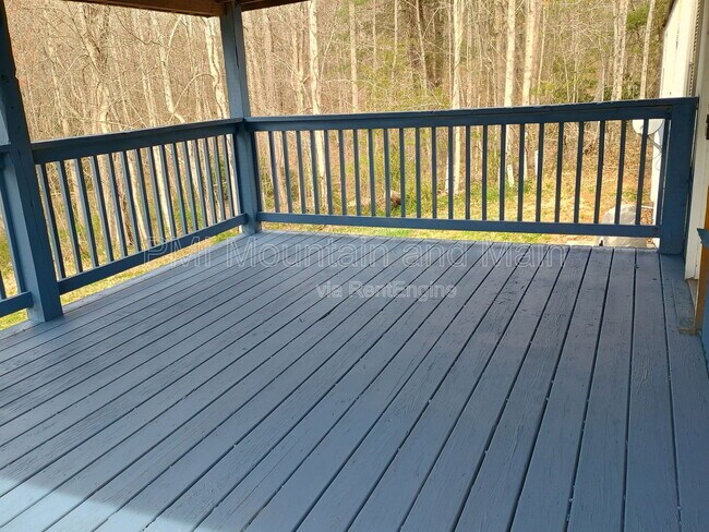 Photo - 26 Misty Mountain Way