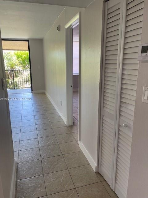 Building Photo - 14311 N Kendall Dr Unit 402A