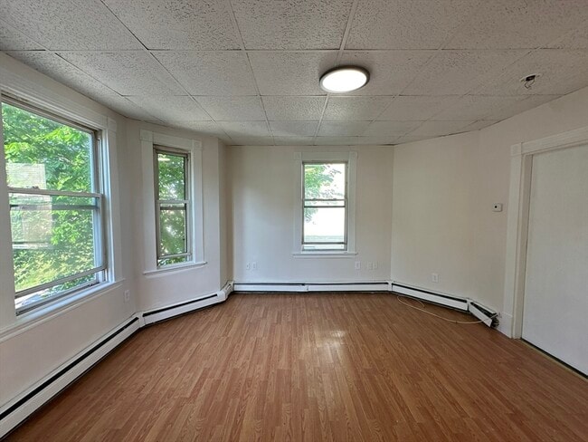 Photo - 39 Louis St Unit 2