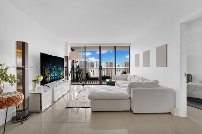 Building Photo - 1000 E Island Blvd Unit 2508 Rental