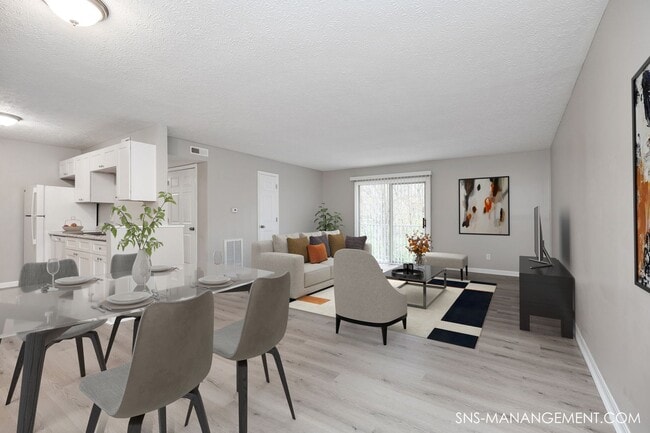 Photo - Savannah Heights Apartments