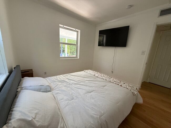 Photo - 1413 SW 23rd Ave