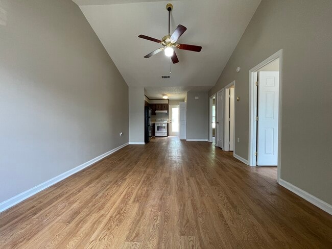 Photo - 100 Lanier Dr Unit 10