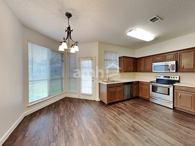 Photo - 8551 Western Meadows Dr