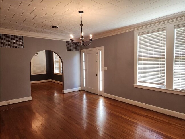 Photo - 2408 Dauphin St