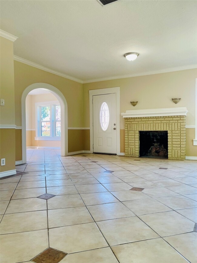 Photo - 2422 Eagle St