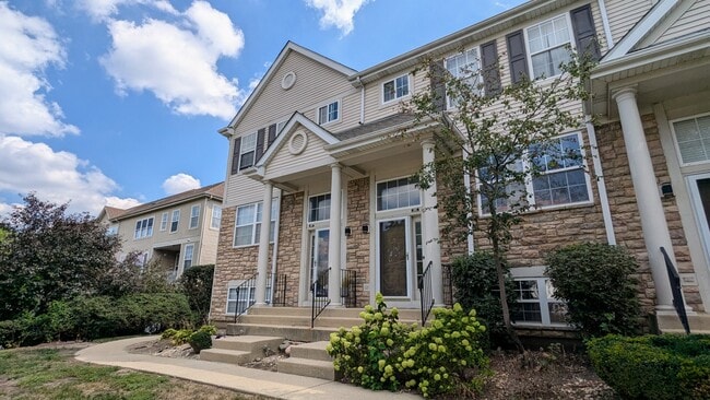 Building Photo - 852 S Insignia Ct Rental