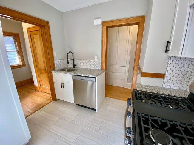 Photo - 3448 Girard Ave S Unit 3450