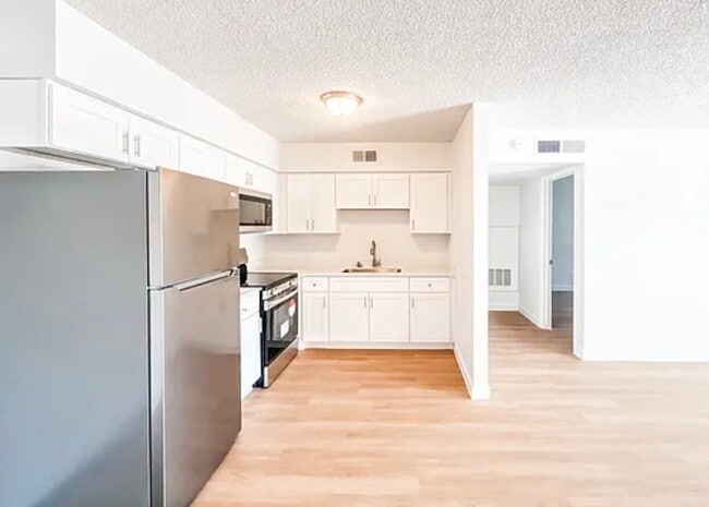 Photo - Running Brook Apartments