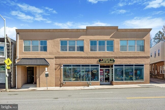 Photo - 1015 W Lancaster Ave