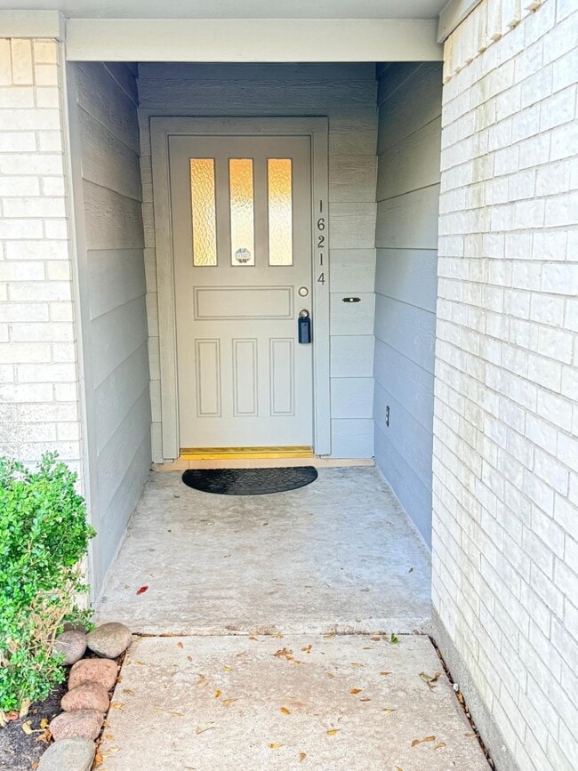 Photo - 16214 Dunmoor Dr