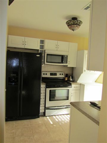 Extended Stay Studio apartment, 1 bed, 1 bath; fully furnished, all utilities and lawn care inclu...