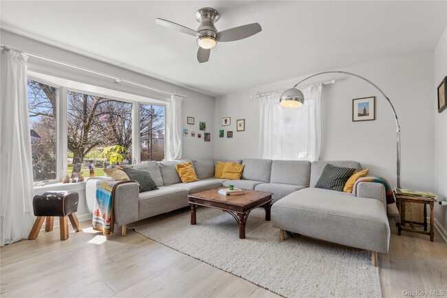 Photo - 350 Midland Ave