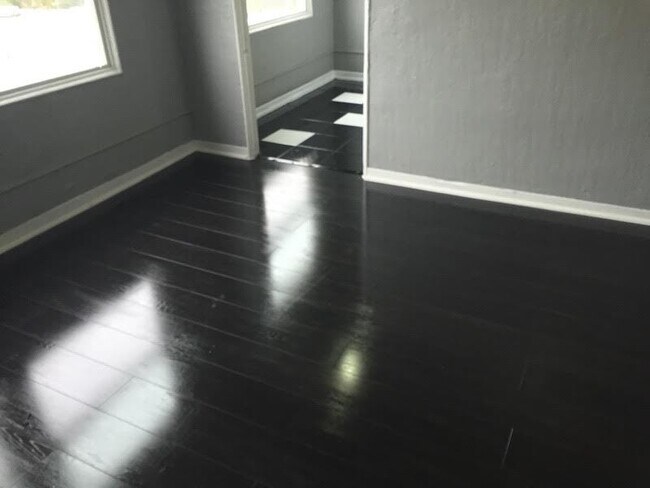 437-443 Hartford LLC "Hartford Hills"