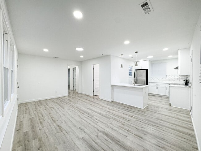 Photo - Renovated 3 Bedroom Home in Springfield, TN!