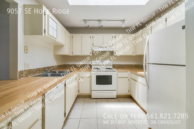 Photo - 9057 SE Hobe Ridge Ave