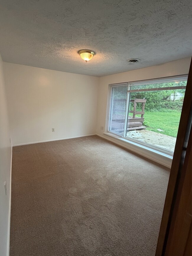 Photo - 223 W Washington St