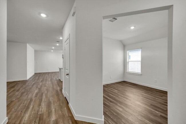 Photo - 647 Delicate Arch Dr