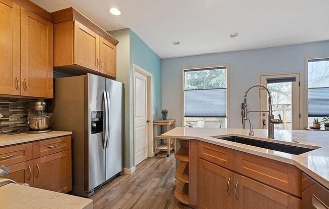 Photo - 7407 Everwood St NE