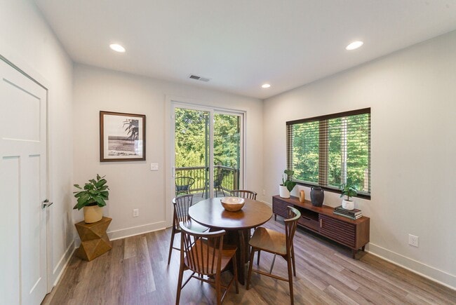 Photo - 7318 Swans Run Rd