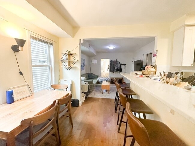 Photo - 85 Baxter St Unit #1