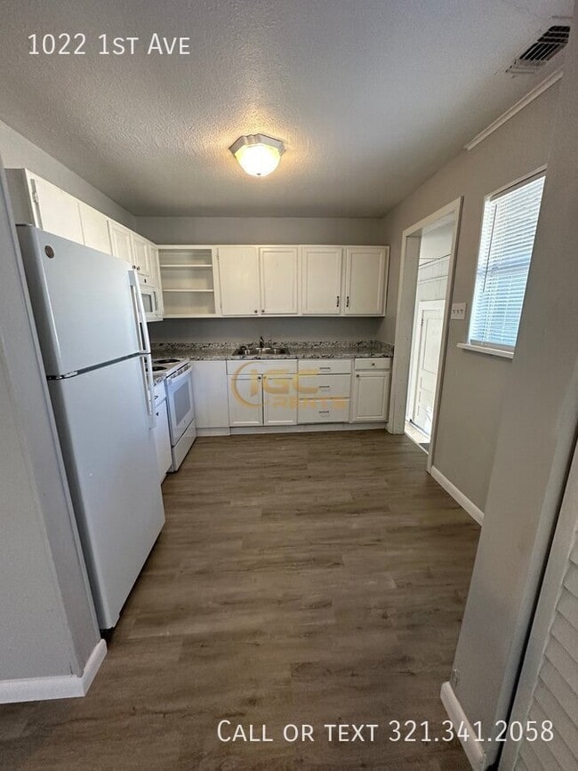 Photo - 1022 1st Ave