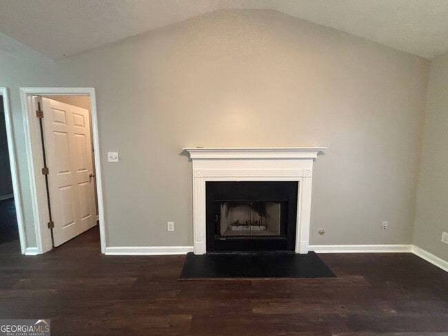 43 Canterbury Dr
