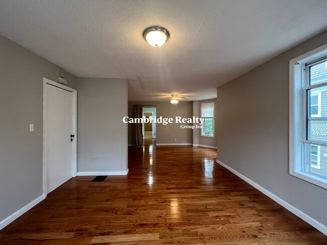 Photo - 15 Hudson St Apartments Unit 2