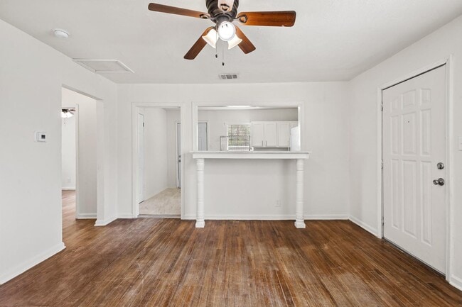 Photo - 759 Avondale Ave