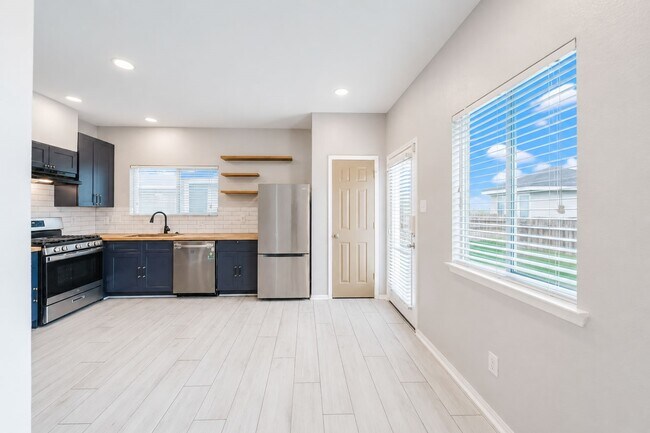 Photo - 11821 Jelicoe Dr