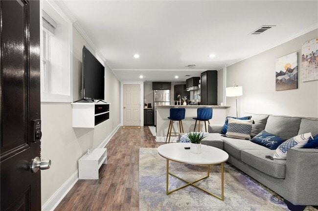 Photo - 153 Randolph St NE