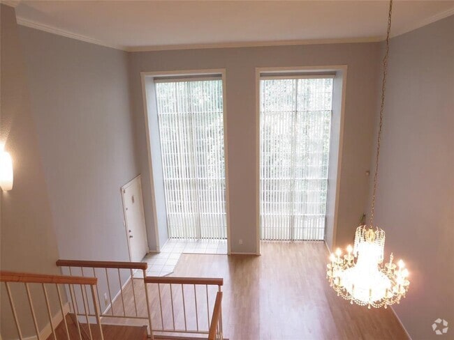 Building Photo - 12633 Memorial Dr Unit 244 Rental
