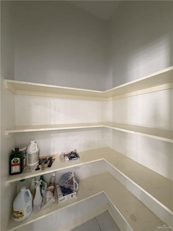 Photo - 20 Spanish Oak Dr